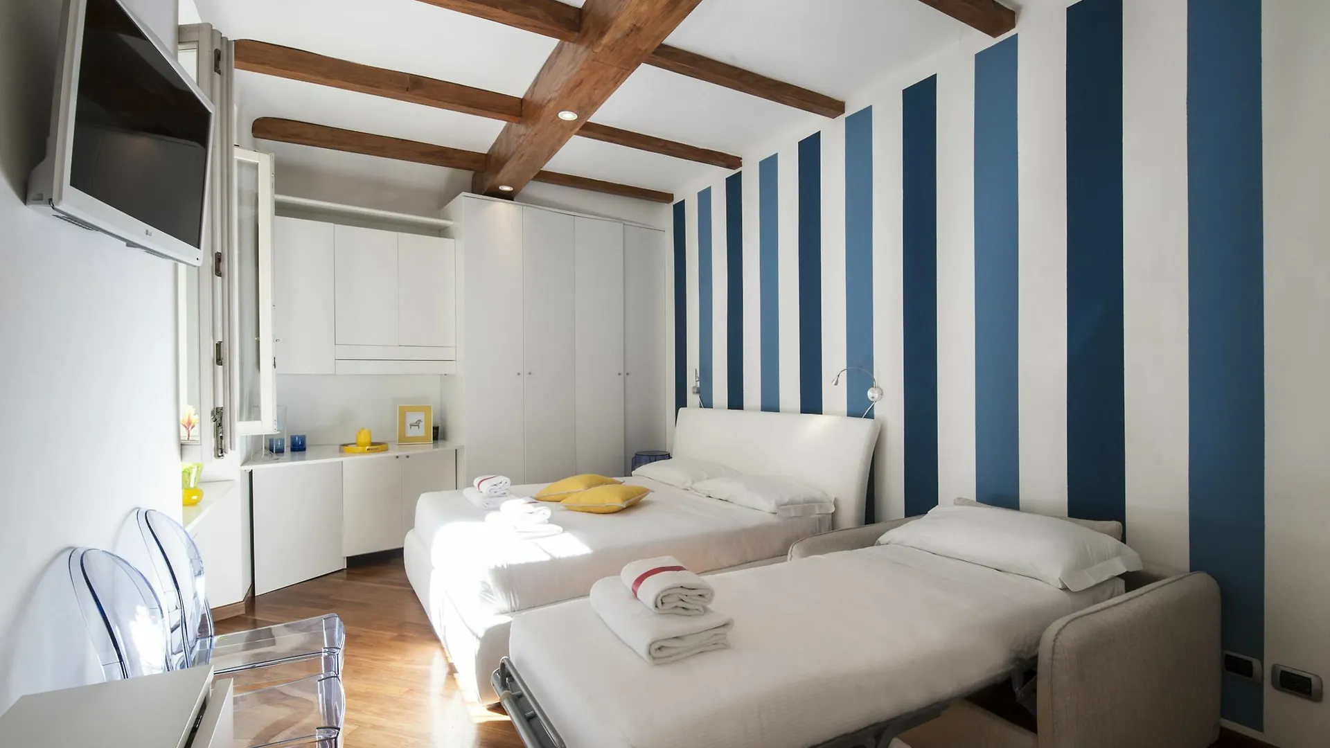 At Home Heart Of Milan - Manzoni