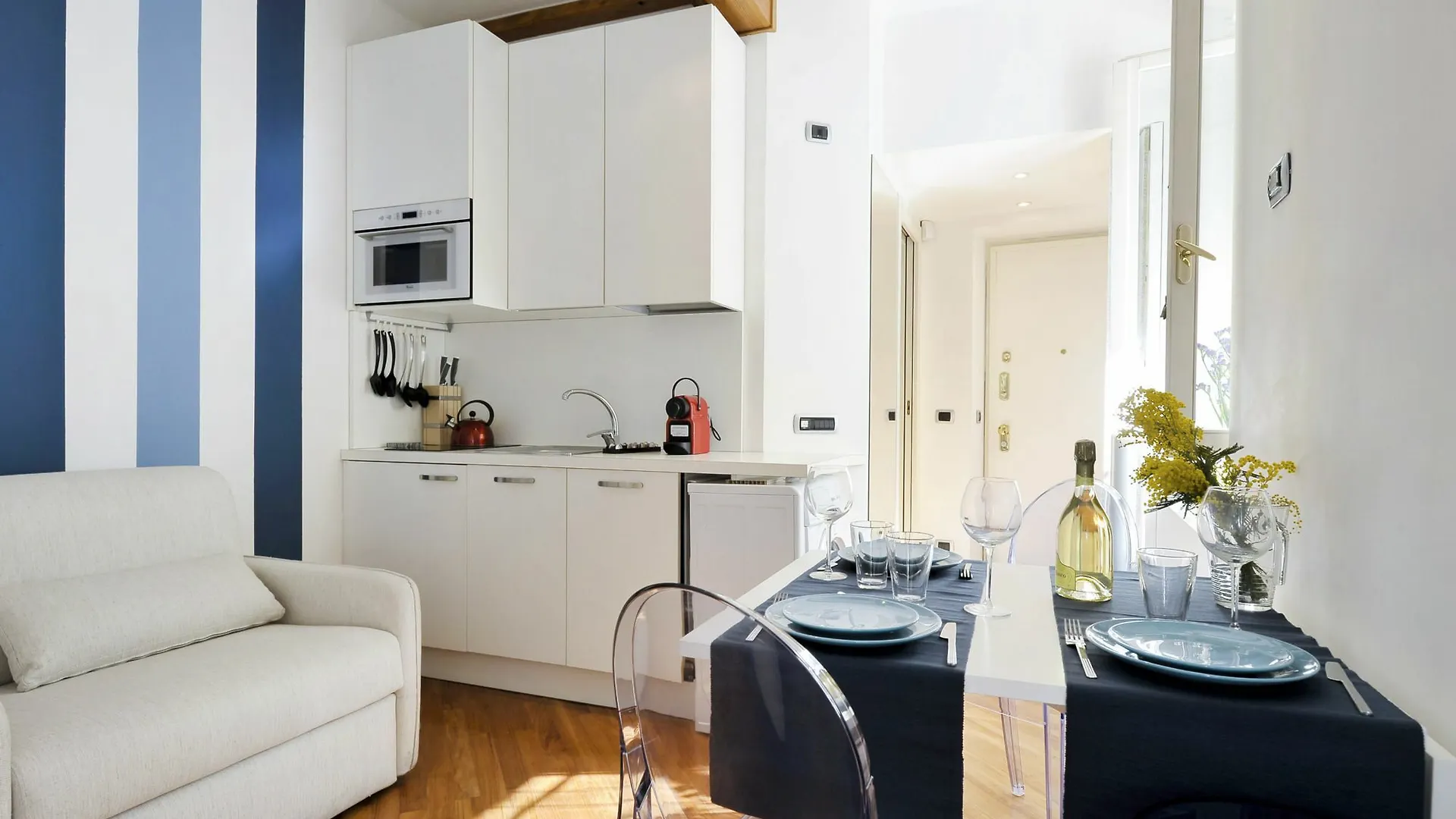 At Home Heart Of Milan - Manzoni Apartment
