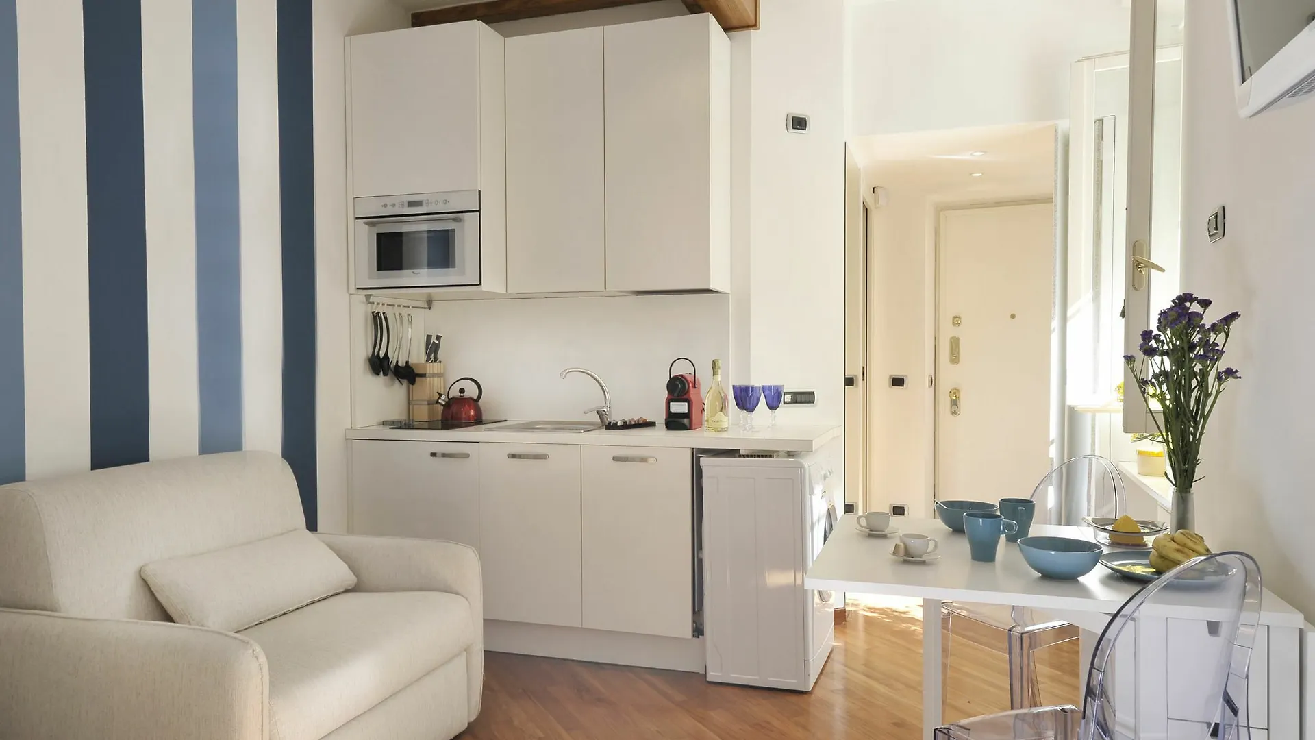 Apartment At Home Heart Of Milan - Manzoni